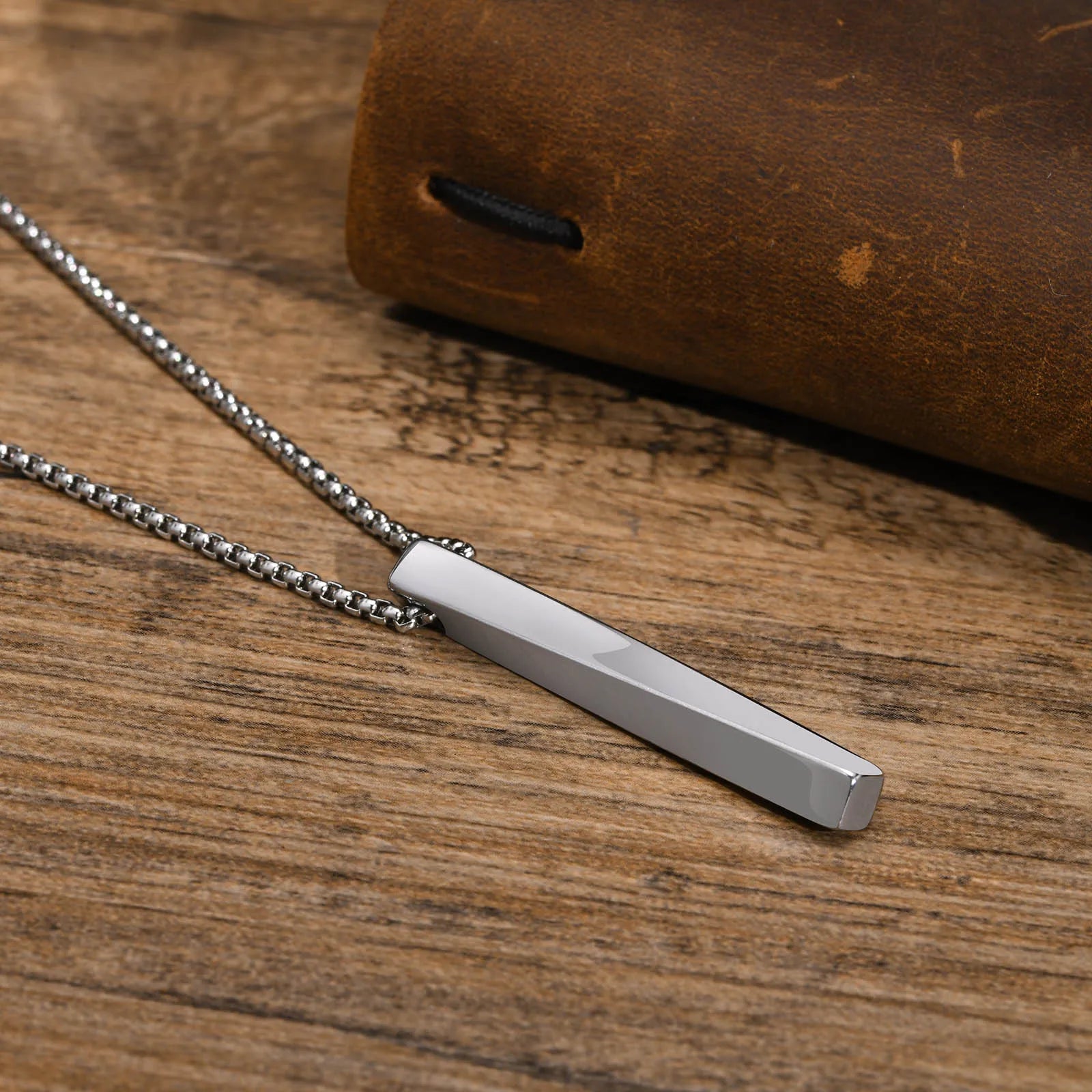 Runenhalskette Wikinger Anhänger Medaillon 2