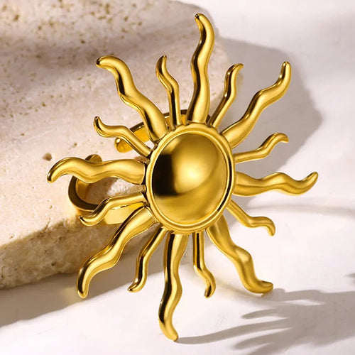 Anello regolabile grande sole dai raggi ondulati