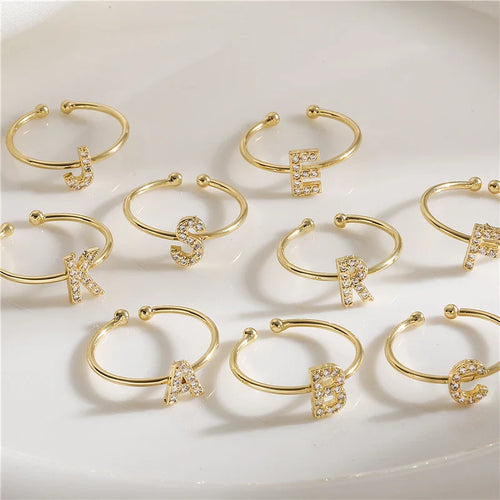 Verstellbarer personalisierter Ring mit Initiale