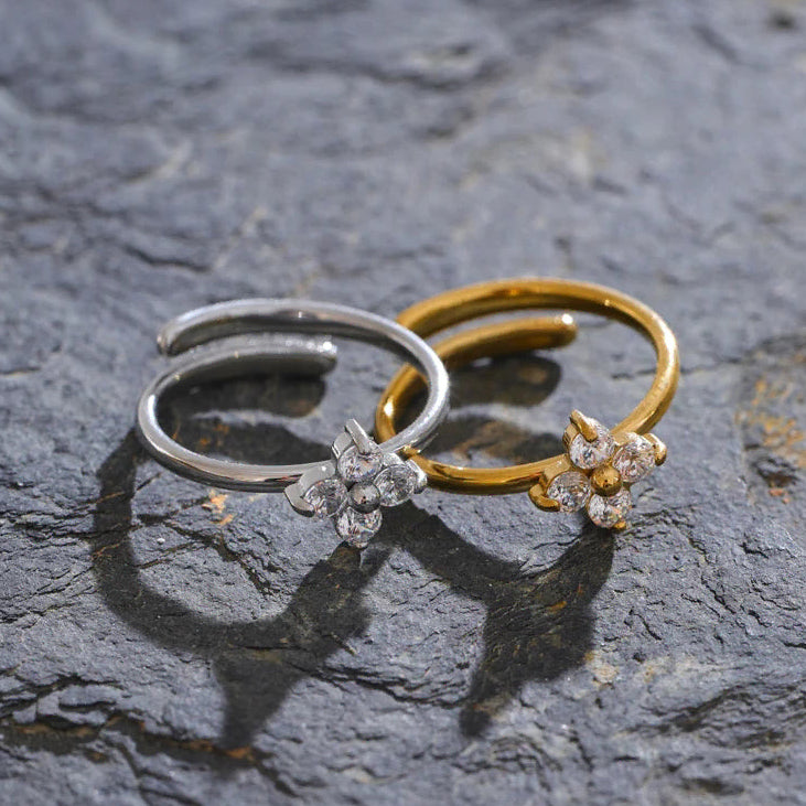 Verstellbarer Ring Kleeblatt und Strass Silber