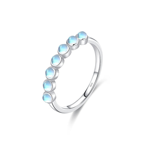 Ring mit Mondstein-Kristall