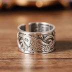 Ring mit ethnischem Stil und Fischen