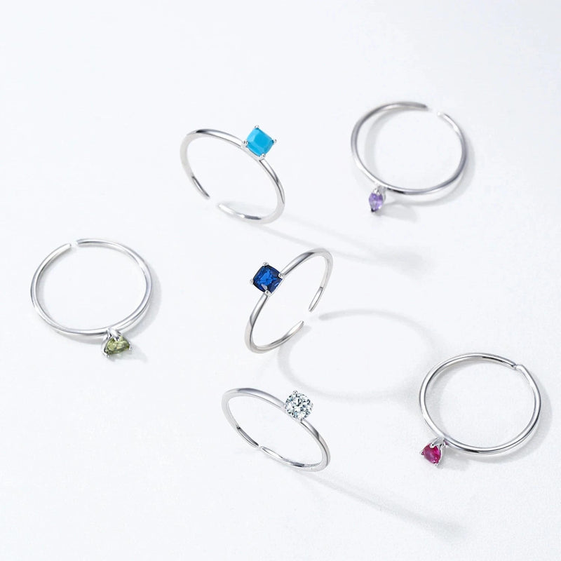 Ring mit farbigem Zirkon-Geburtsstein