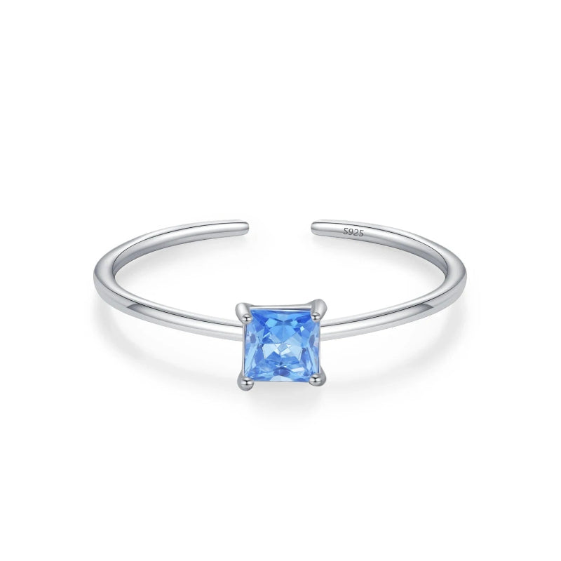 Ring mit farbigem Zirkon-Geburtsstein
