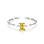 Ring mit farbigem Zirkon-Geburtsstein