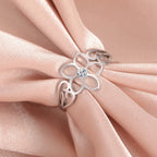 Ring Blumenring mit 5 Blütenblättern und silbernem Zirkonia