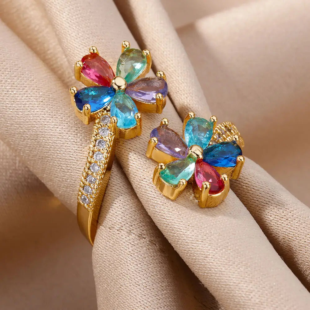 Ring mit farbigen Blumen aus Zirkon in Gold