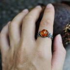 Ring Blumen und Perle im Retro-Stil