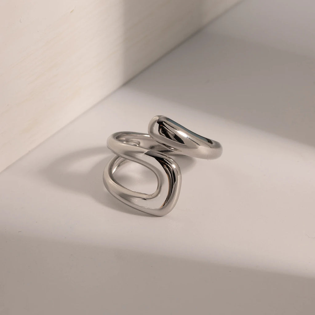 Ring Hohler Wassertropfen aus Silber