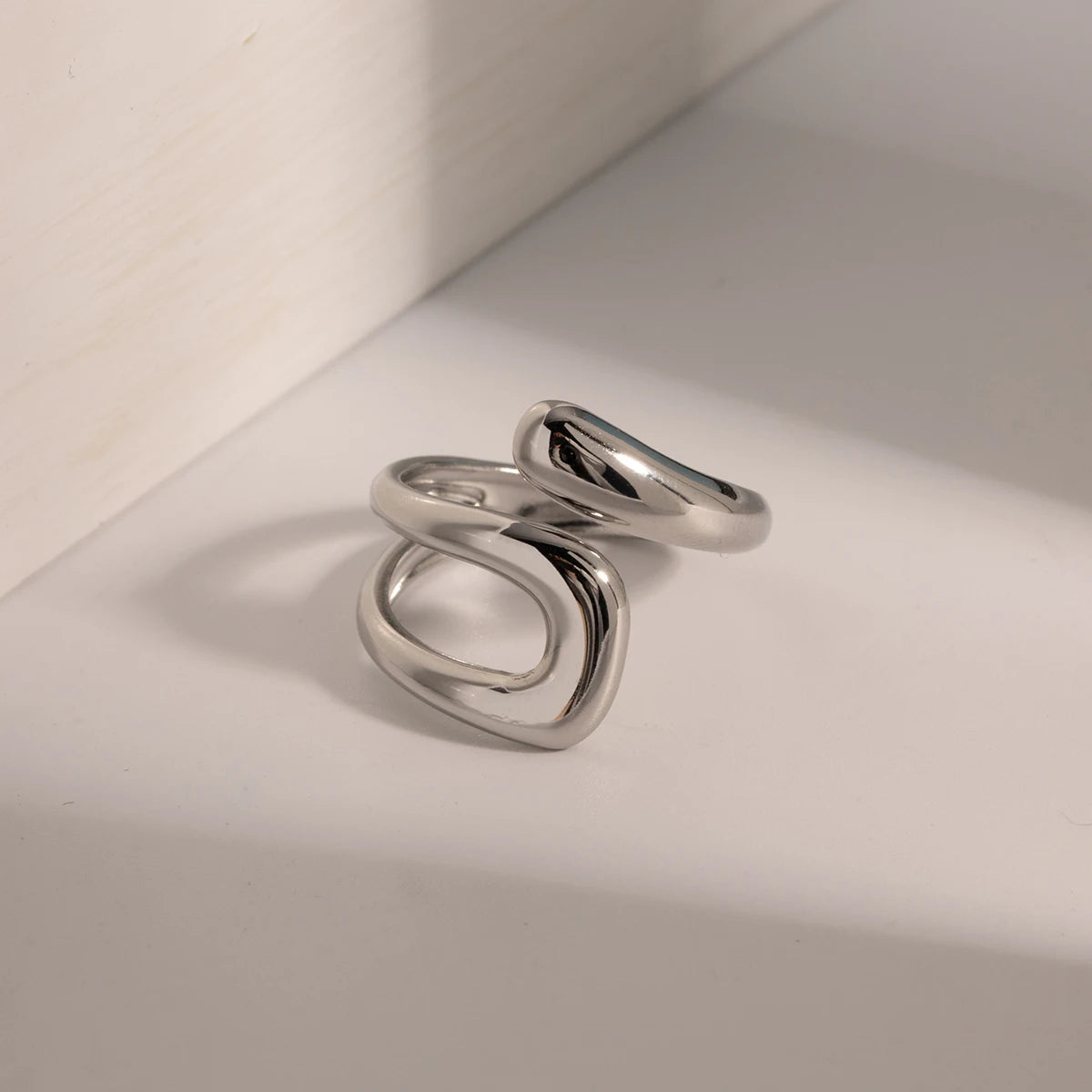 Ring Hohler Wassertropfen aus Silber