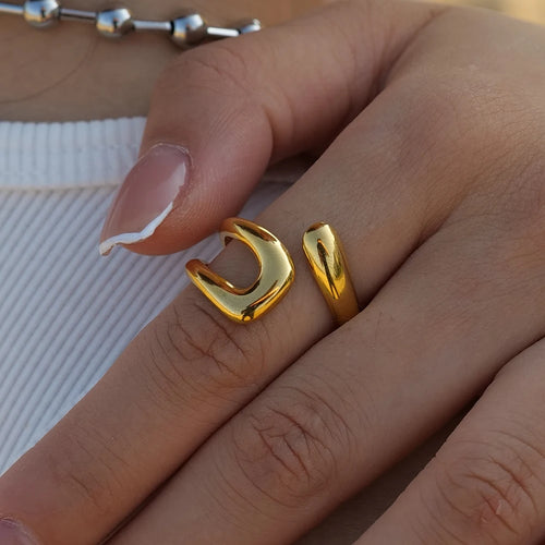Ring Hohler Wassertropfen aus Gold