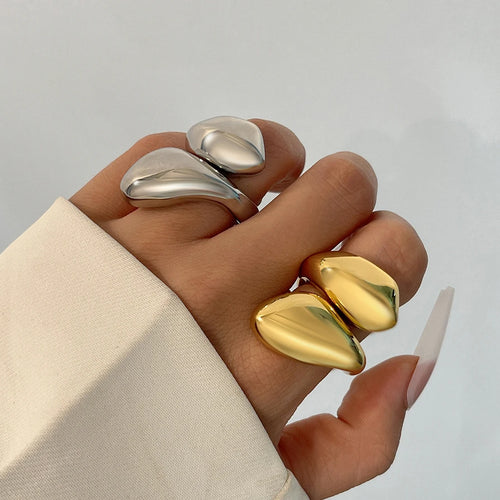 Ring großer asymmetrischer Wassertropfen Gold