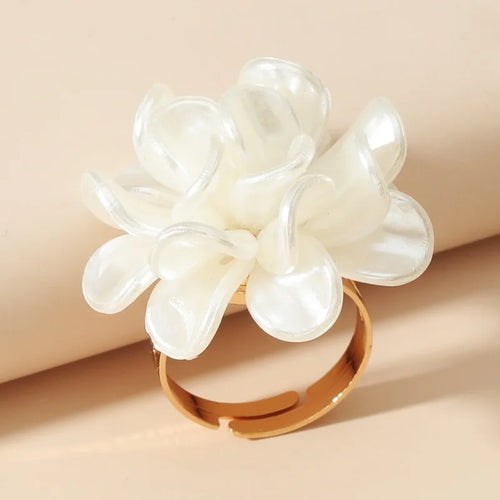 Ring Großer Weißer Blumenring
