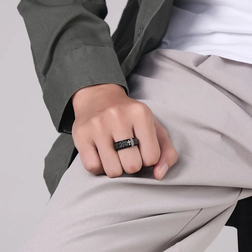 Drehbarer Anti-Stress-Ring mit christlichem Kreuz schwarz