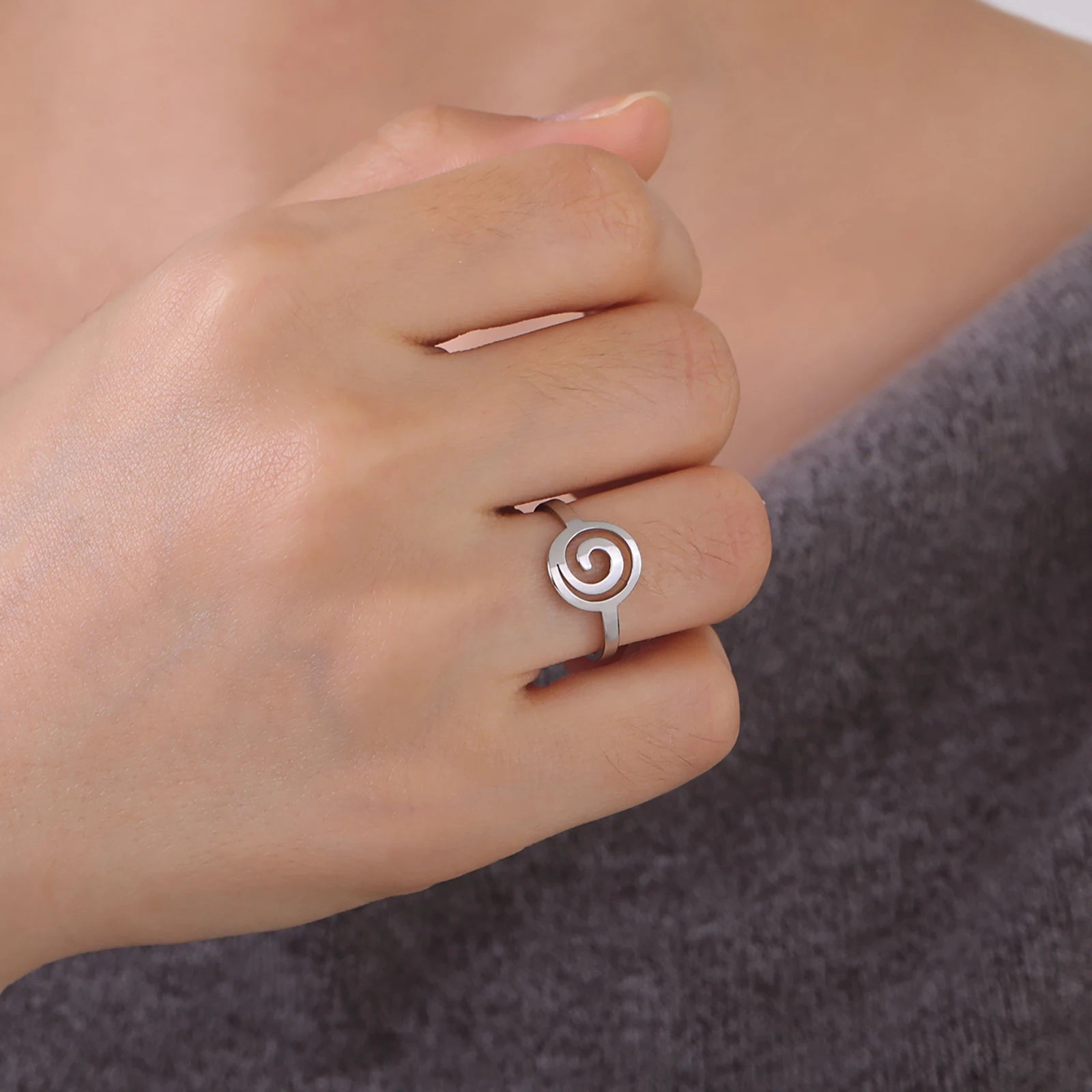 Ring im Spiraldesign für Damen, rund, Silber