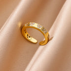 Ring mit Zirkon-Herzen B