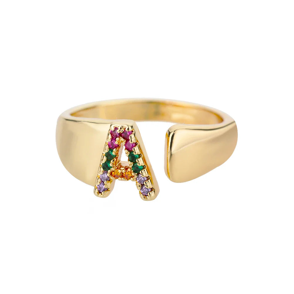 Personalisierter breiter Ring mit Regenbogen-Initiale a