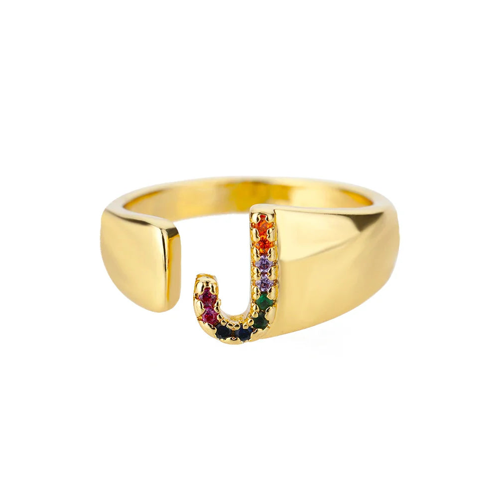 Personalisierter breiter Ring mit Regenbogen-Initiale j
