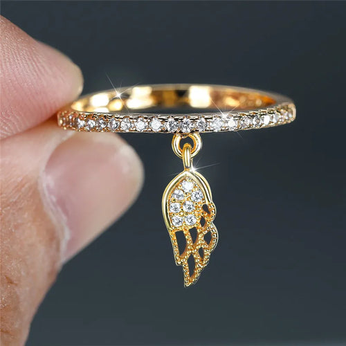 Ring mit Anhänger Engelsflügel Gold