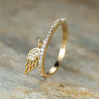 Ring mit Anhänger Engelsflügel Gold