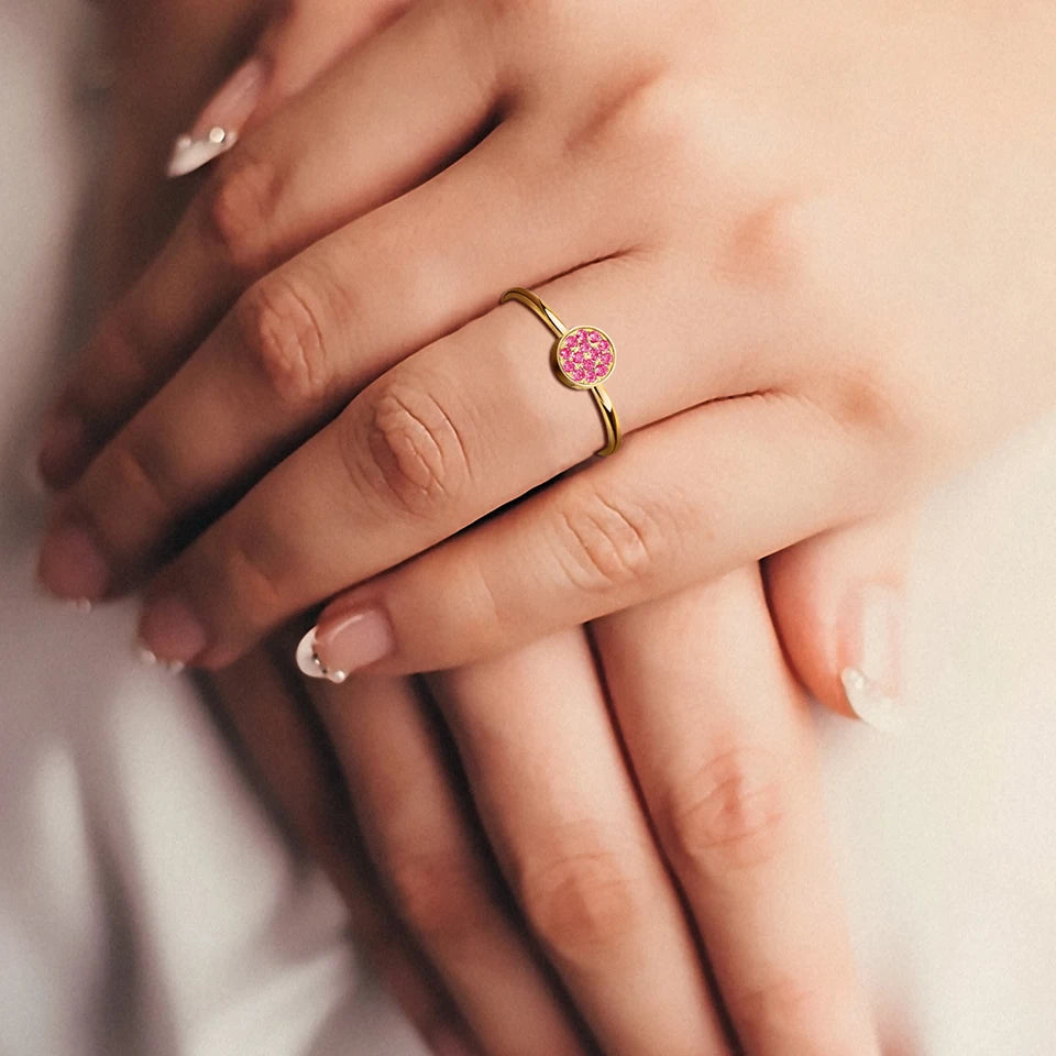 Ring mit kleinen runden Geburtssteinen für Damen