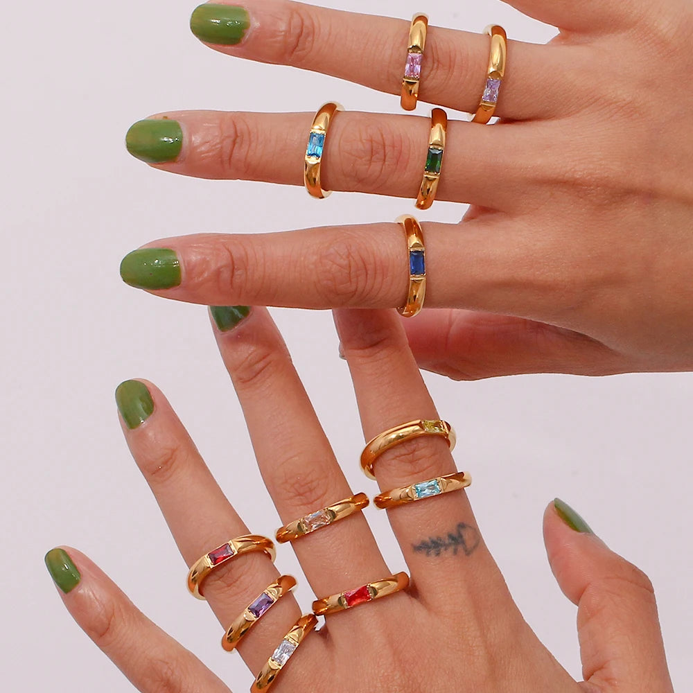 Fingerring mit gefasstem Geburtsstein für Damen