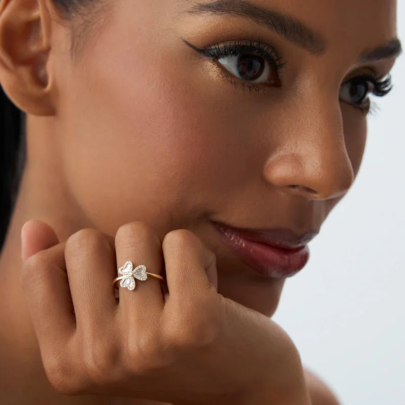 Ring mit 3-Blatt-Klee aus Zirkon