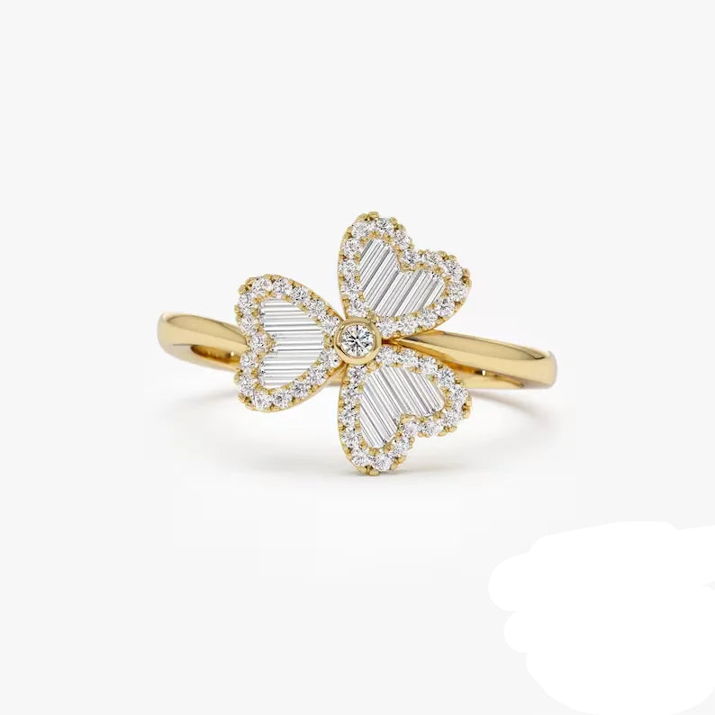 Ring mit 3-Blatt-Klee aus Zirkon