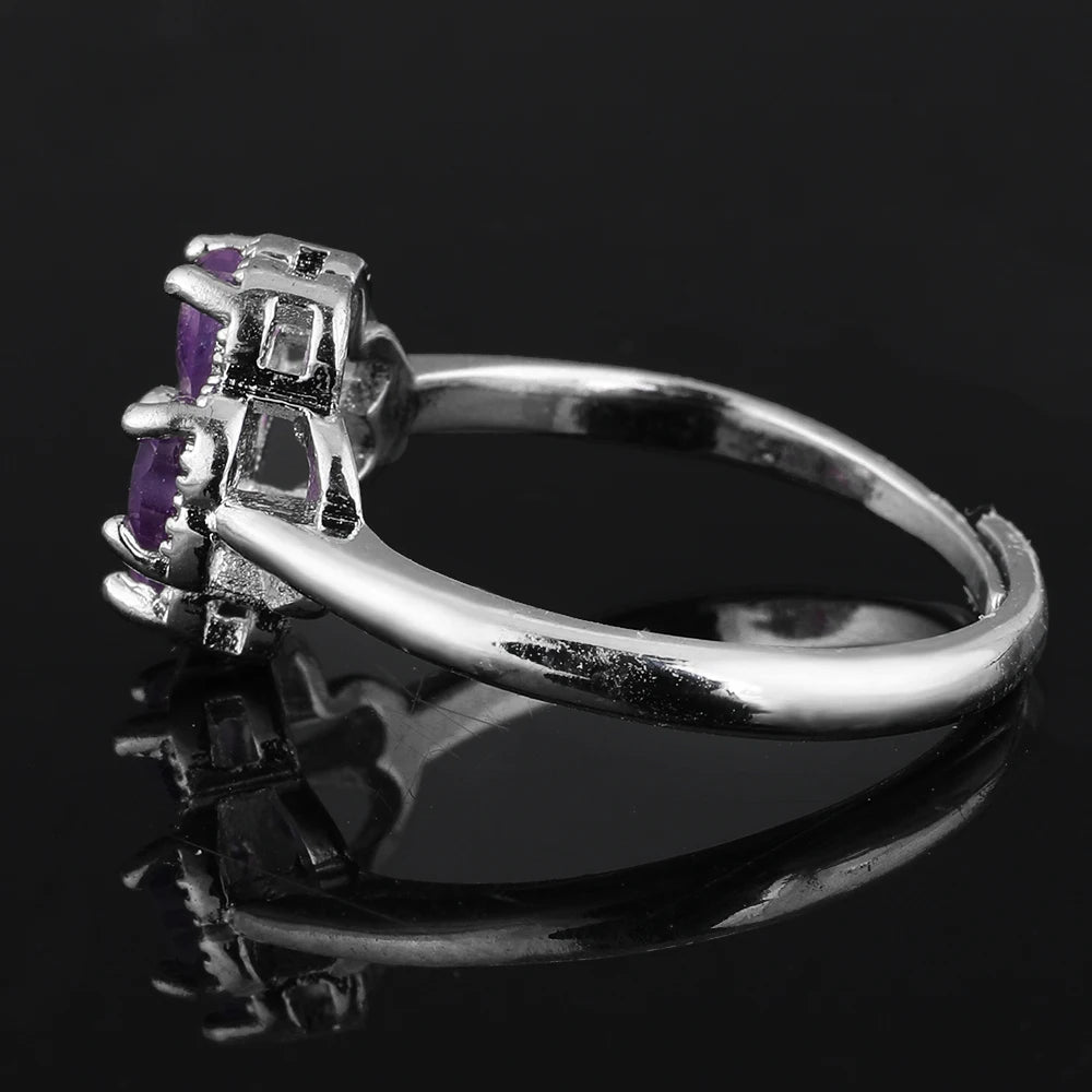 Ring mit vierblättrigem Kleeblatt aus Amethyststein