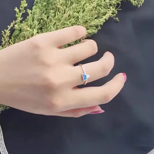 Ring mit Eisberg-Dreieck