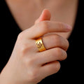 Buddhistische Om Tibet Ring Gold