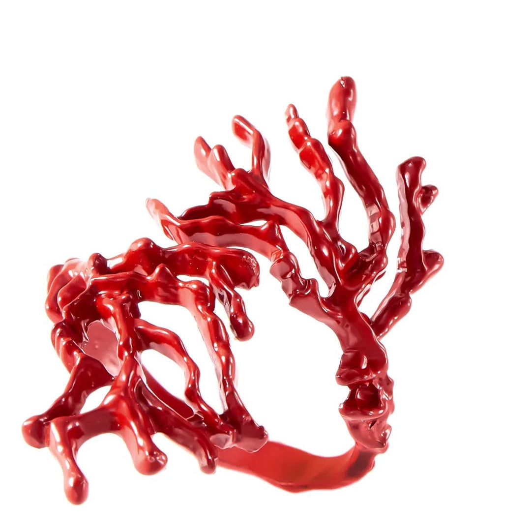 Ring aus roter Korallenast
