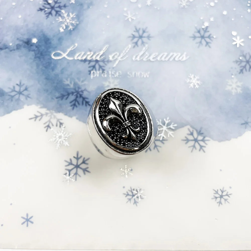 Silberner Siegelring mit Lilienblume