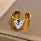 Ring mit erhabenem Herz aus Silber
