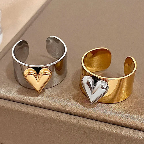 Ring mit erhabenem Herz aus Gold