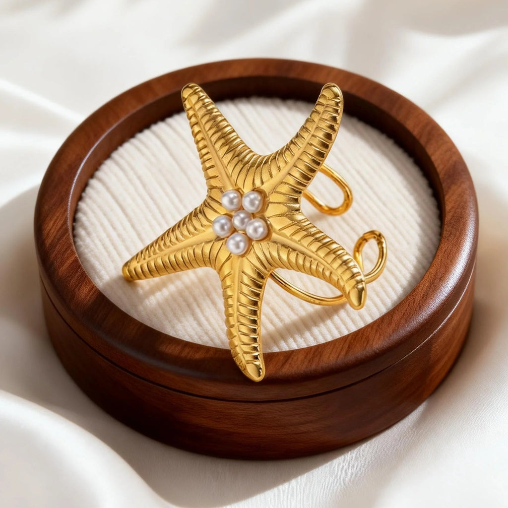 Goldfarbener Seestern-Muschelring