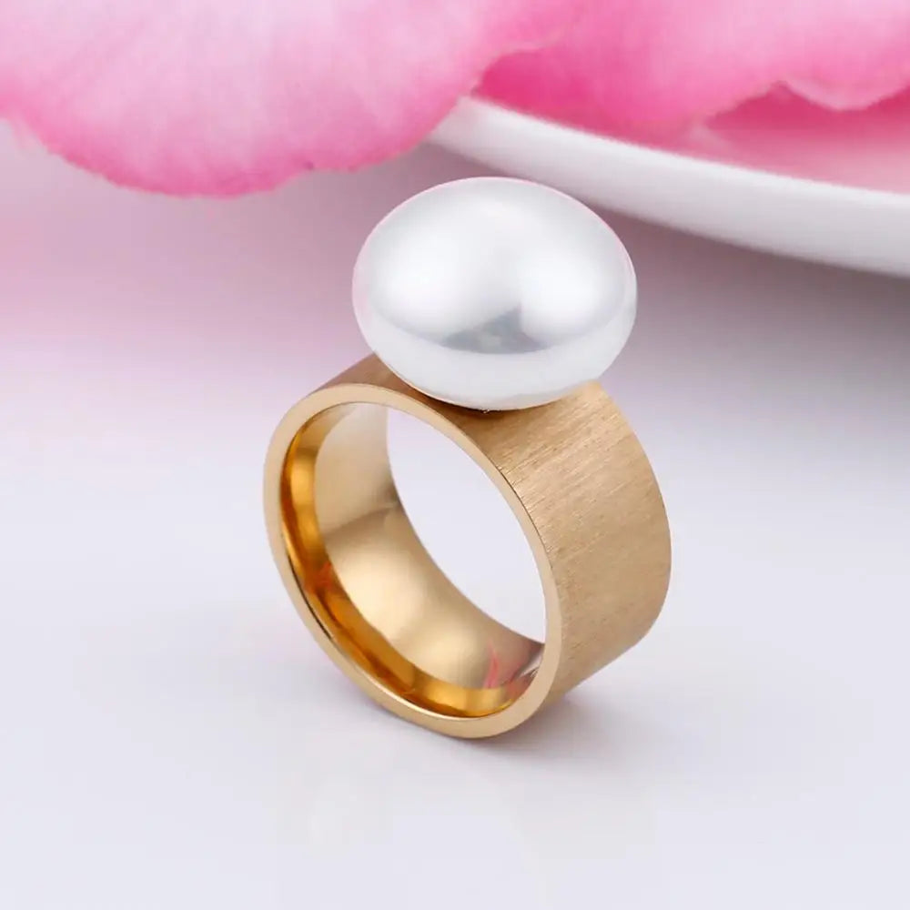 Retro-Stil Ring mit goldener weißer Perle