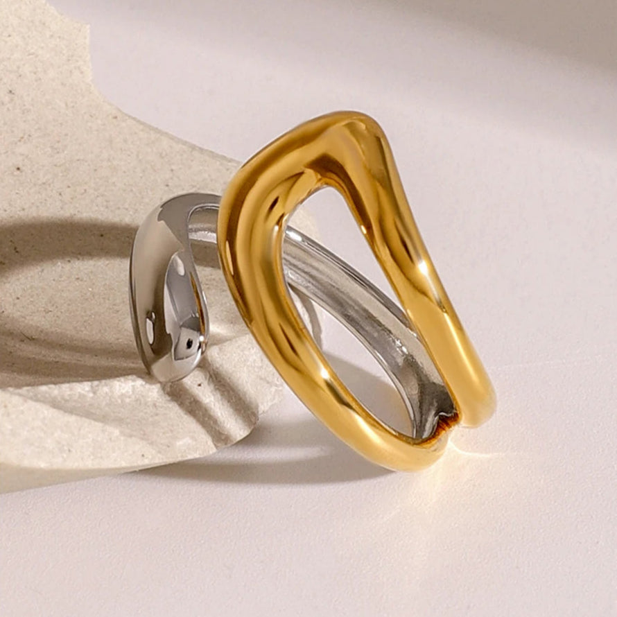 Gold- und Silberfarbener Ring Hohl Tropfenring