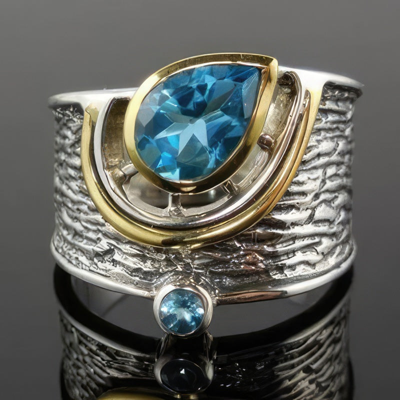 Ethnischer Ring aus Silber und Stein 