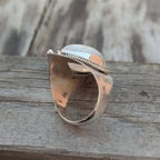Ethnischer Ring mit Mondstein
