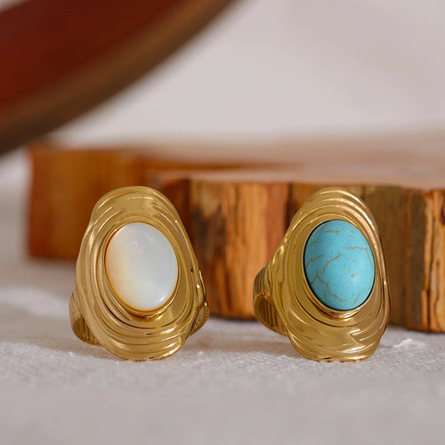 Ethnischer Ring mit natürlichem Türkisstein