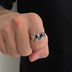 Offener Ring mit Zwillingssternen im Retro-Streetwear-Stil Schwarz