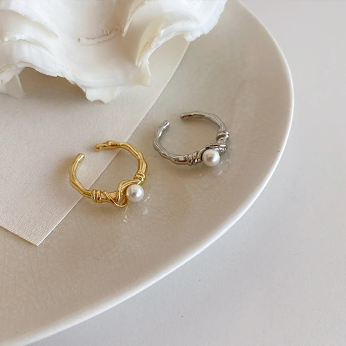 Damenring mit weißer Perle Gold