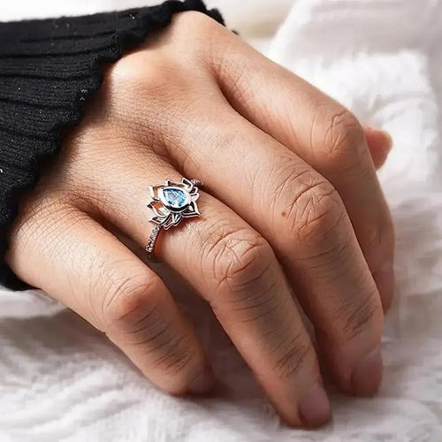 Silberner Lotusblumenring für Damen blau
