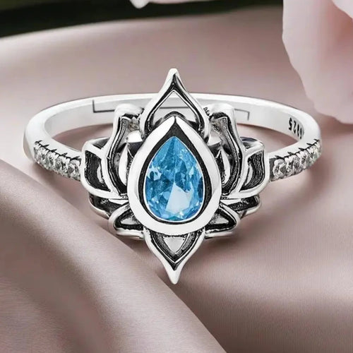 Silberner Lotusblumenring für Damen blau