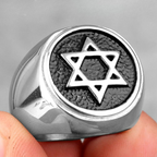 Gravierter Ring mit dem <span data-glossary-id="etoile-de-david">Davidstern</span>, jüdisches Symbol, Silber