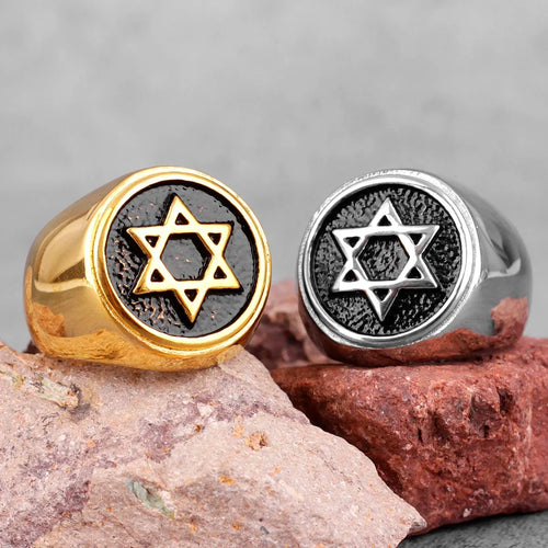 Gravierter Ring mit dem <span data-glossary-id="etoile-de-david">Davidstern</span>, jüdisches Symbol, Gold