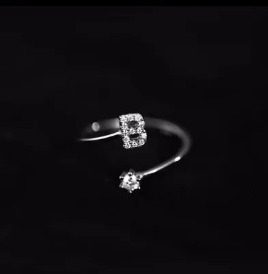 Initialring Damen b