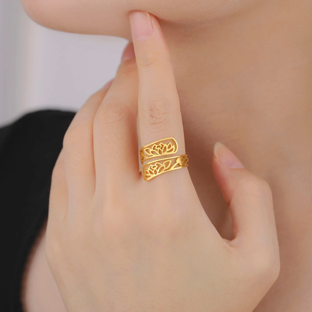 Ring mit Lotusblumen Gold