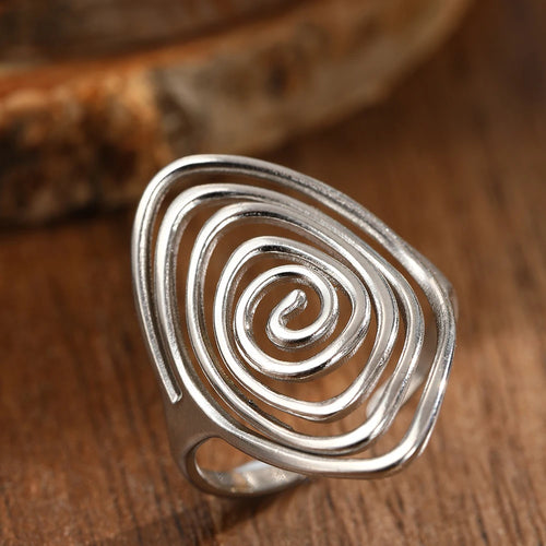 Breiter Ring in strukturierter Spiralform Silber
